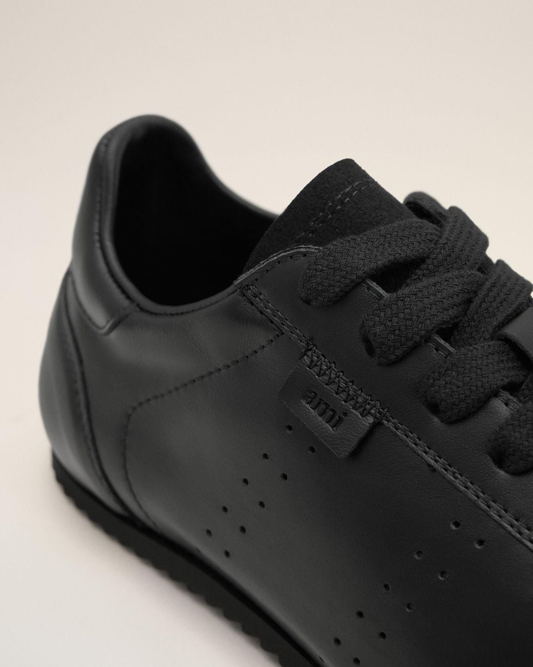 AMI Natural Cow Leather Soft Sneakers