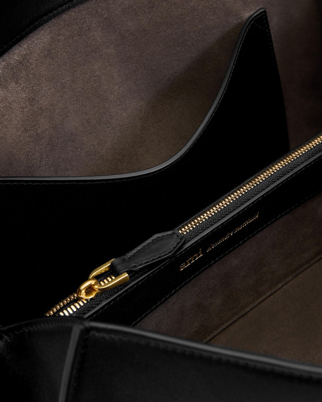 AMI Natural Cow Leather Small Mimi Bag