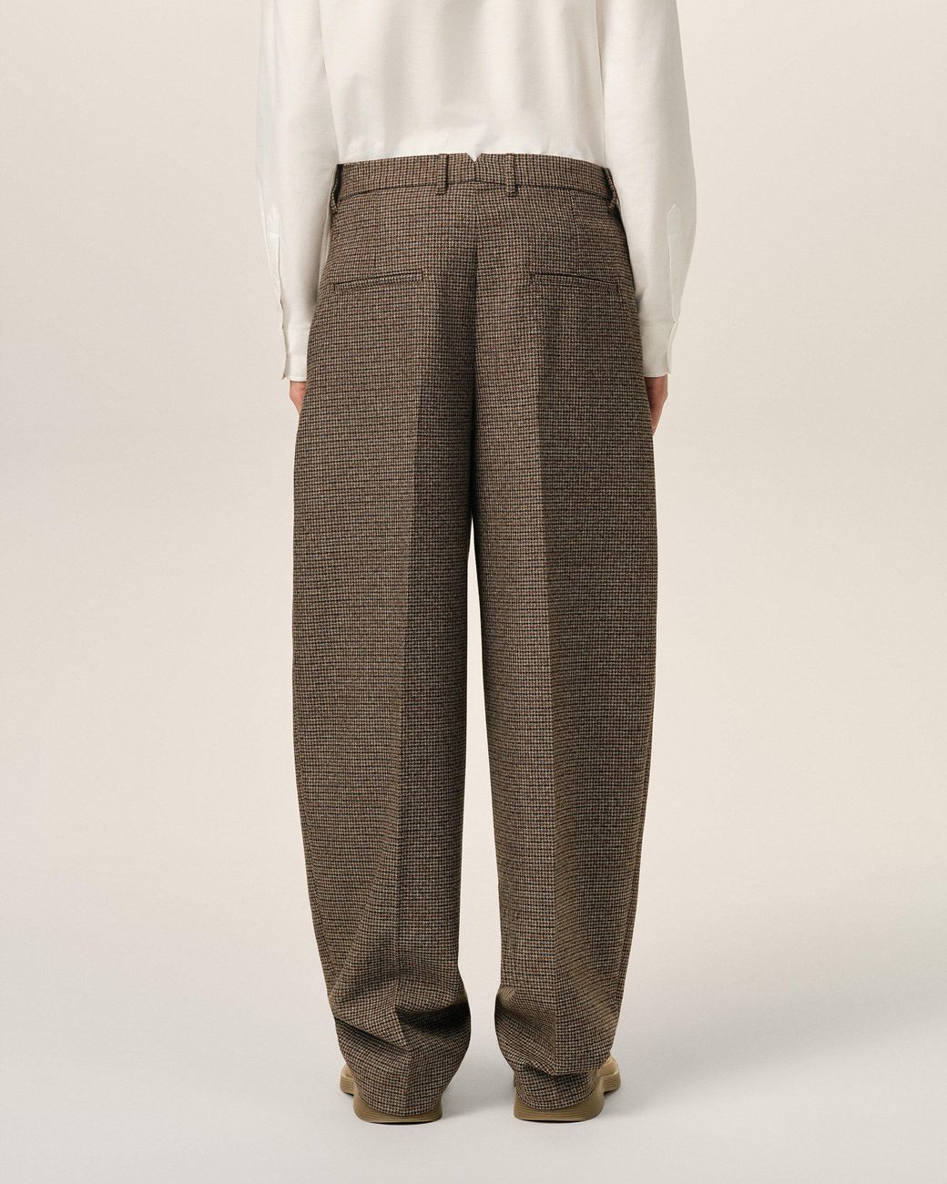 AMI Natural Houndstooth Balloon-Fit Wool Trousers for men