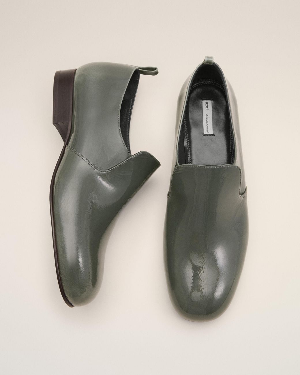 AMI Natural Flat Cow Leather Shoes