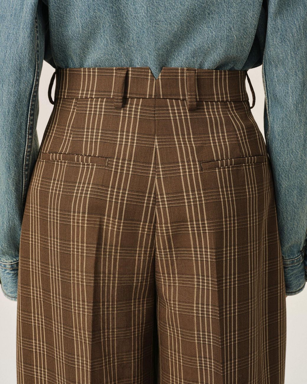 AMI Natural Balloon-Fit Checkered Wool Trousers