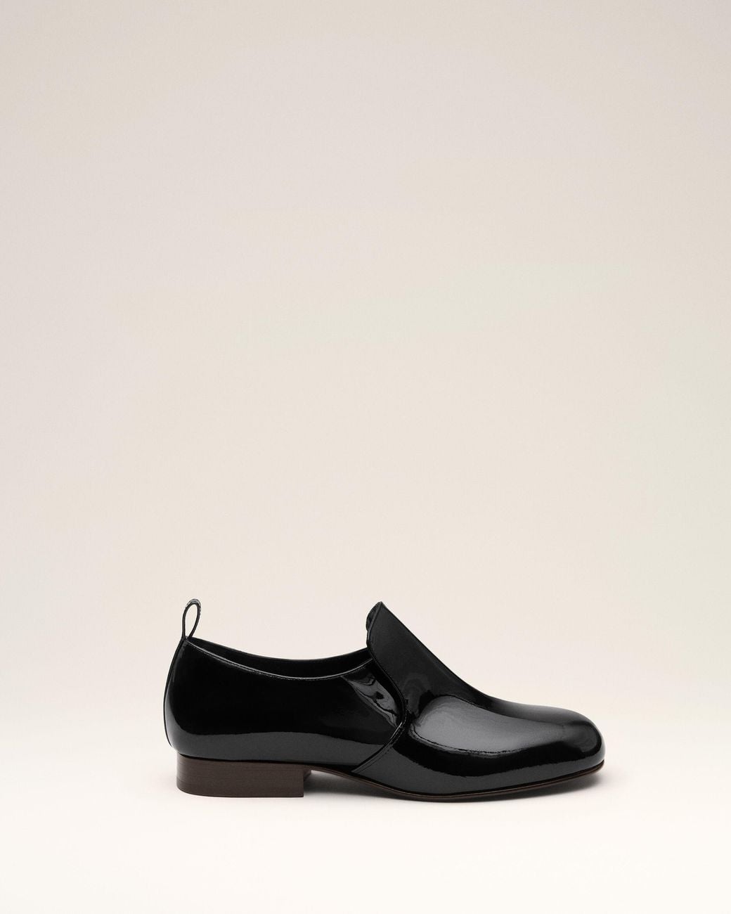 AMI Black Flat Cow Leather Shoes