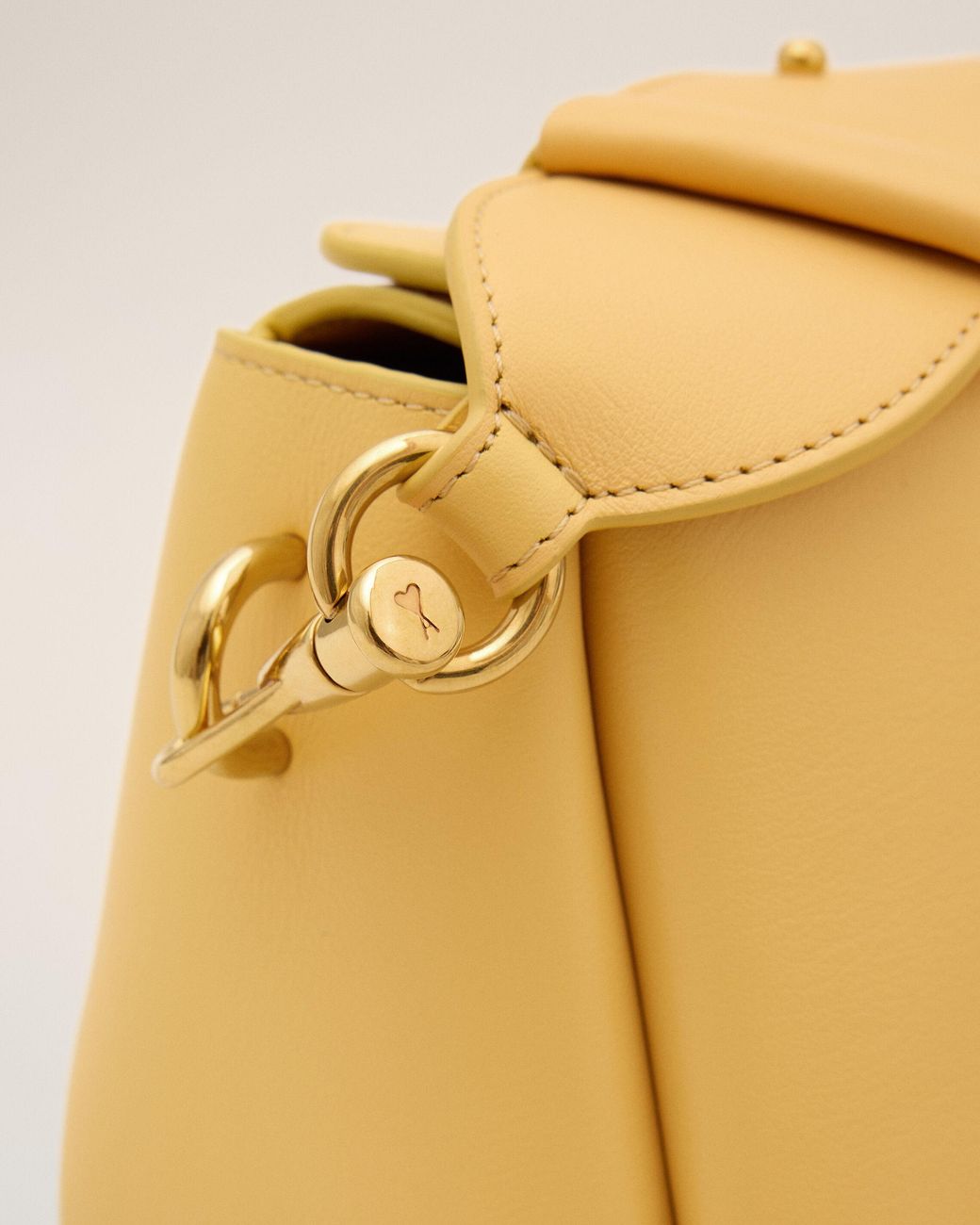 AMI Natural Cow Leather Carrousel Bag