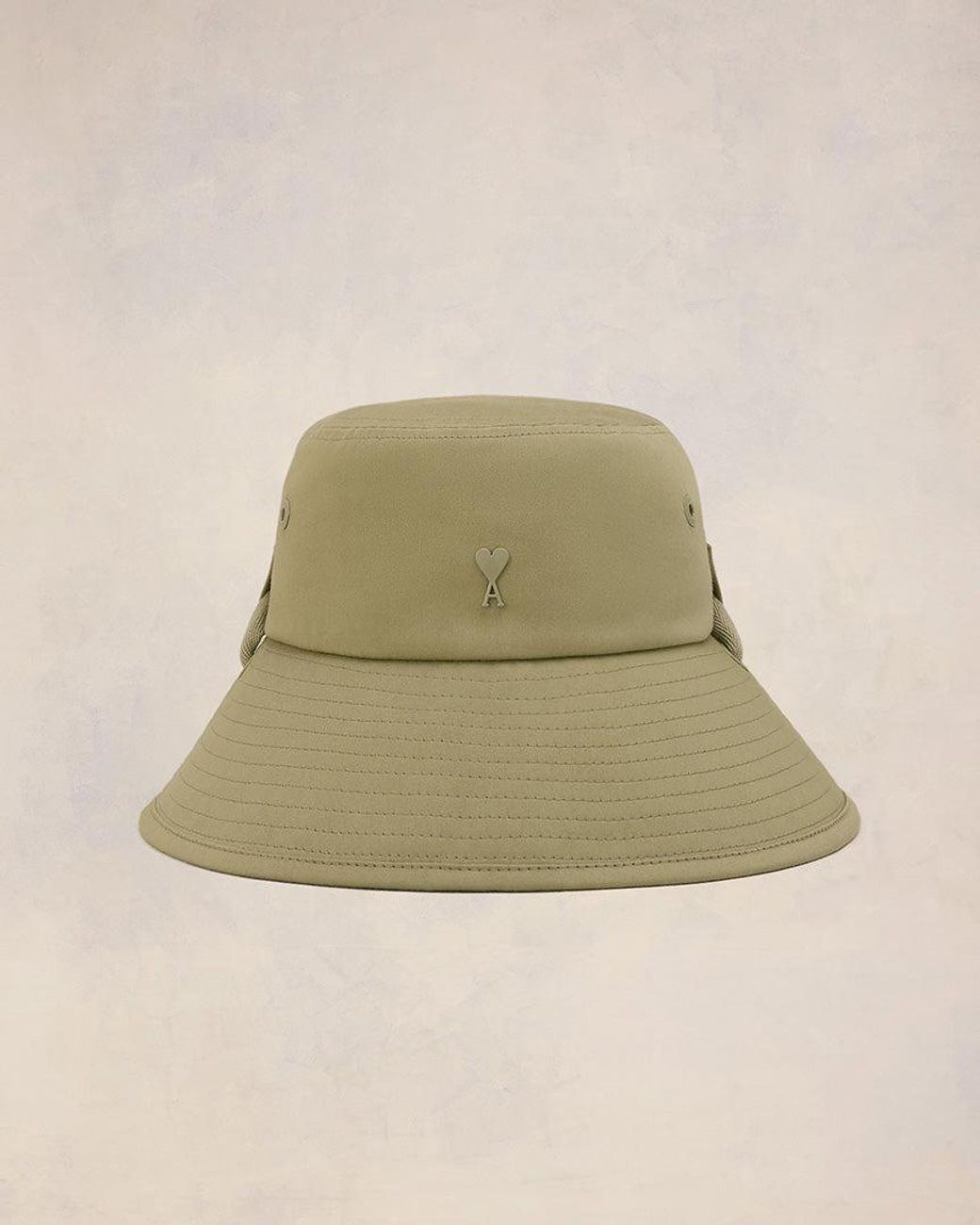 Ami Paris Ami de Coeur バケットハット Black Ami De Coeur Stud Bucket Hat | AMI PARIS