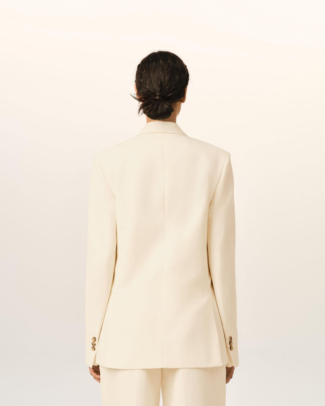 AMI Natural Single Breasted Boxy Cotton And Linen Blazer