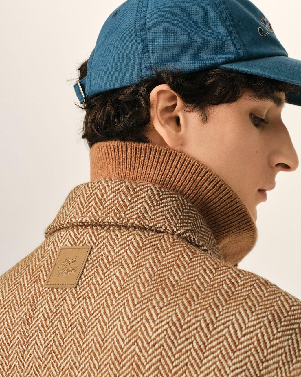 AMI Natural Wool Button-Down Jacket