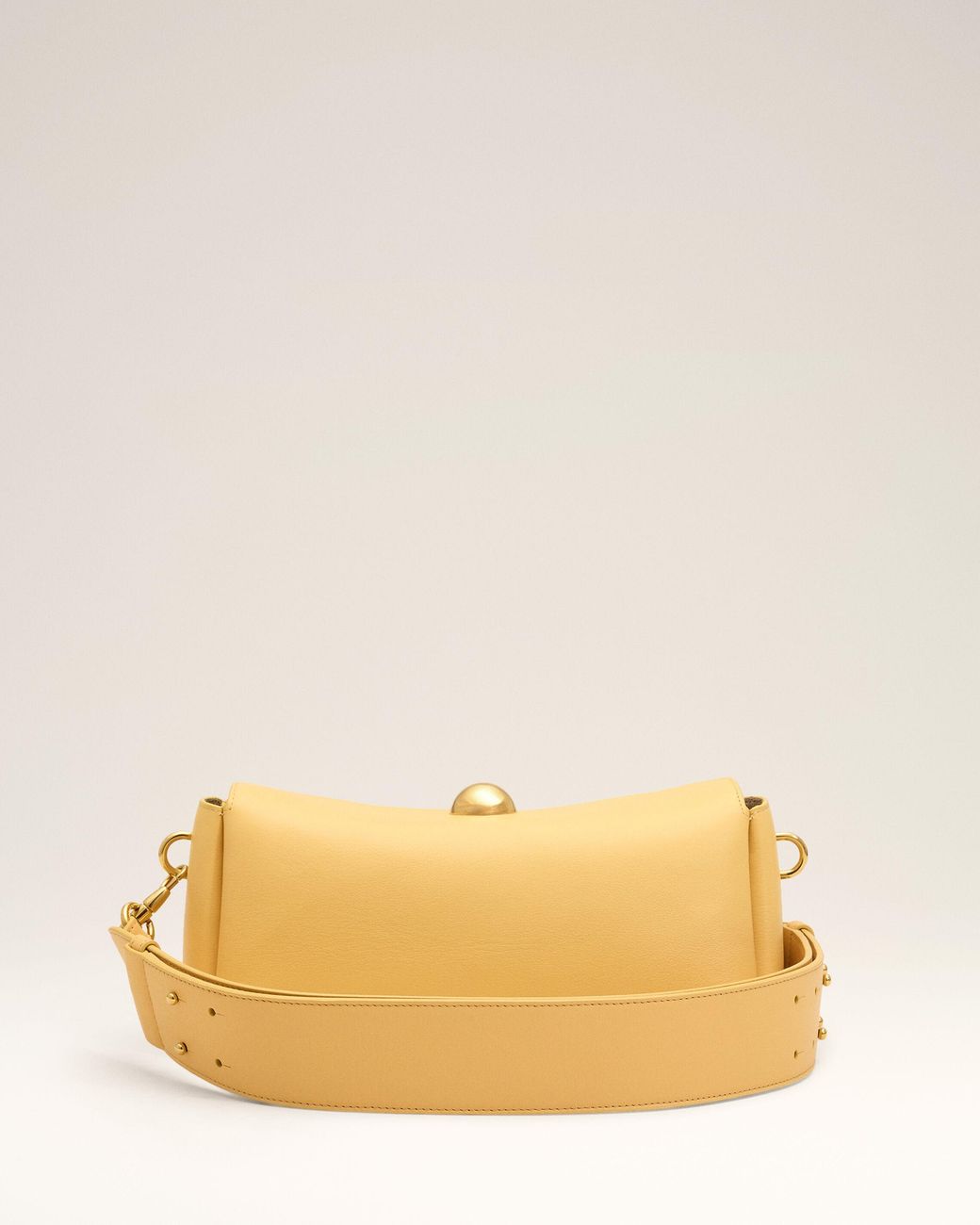 AMI Natural Cow Leather Carrousel Bag