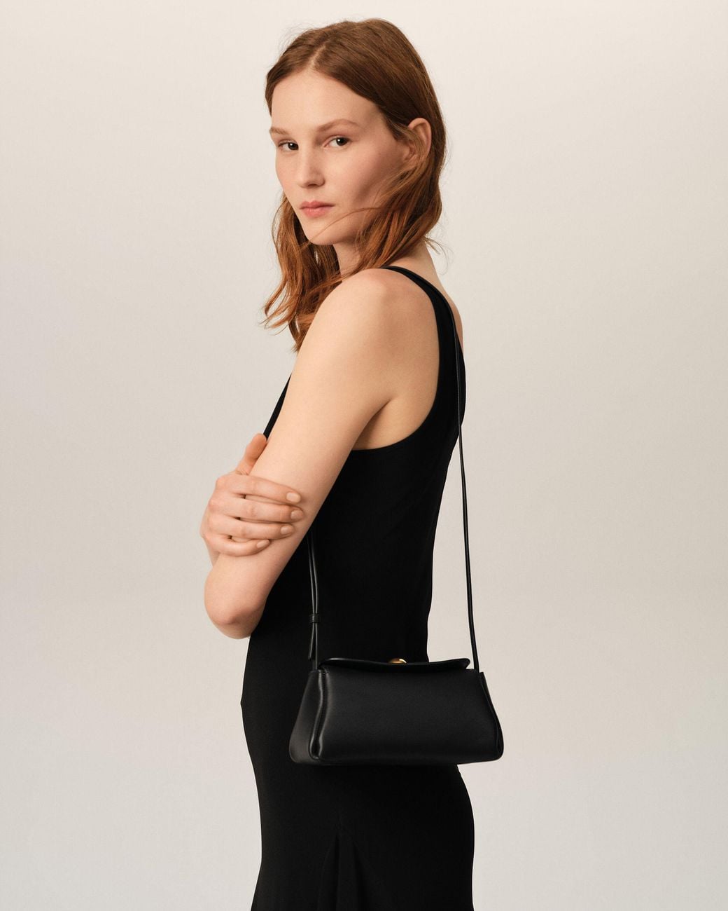 AMI Natural Cow Leather Mini Carrousel Bag