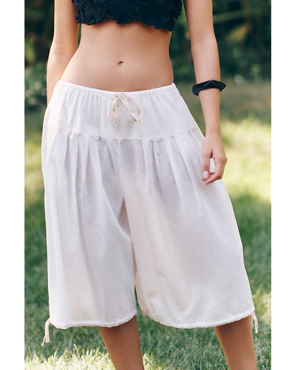 Celandine Green Cotton Balloon Gaucho Trousers
