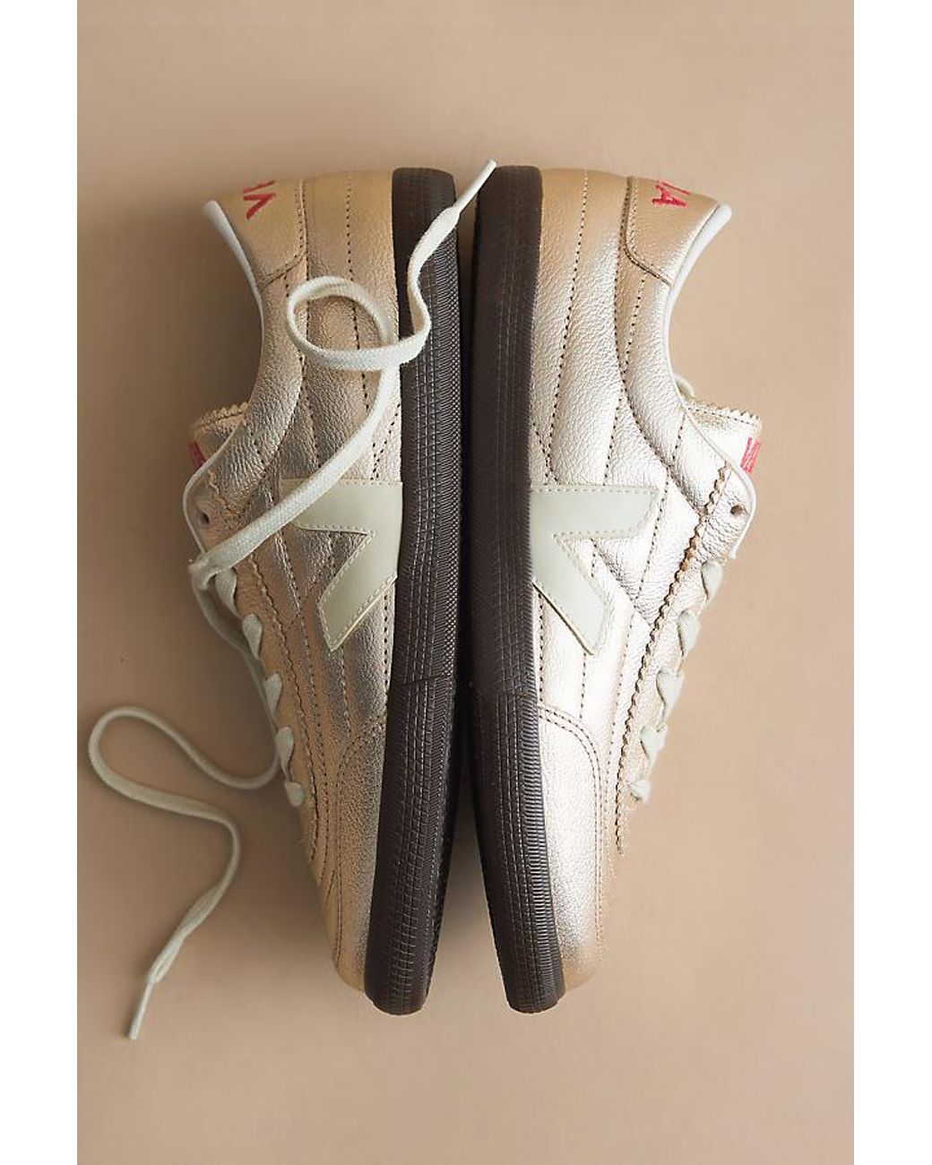 Veja Natural Panenka Trainers
