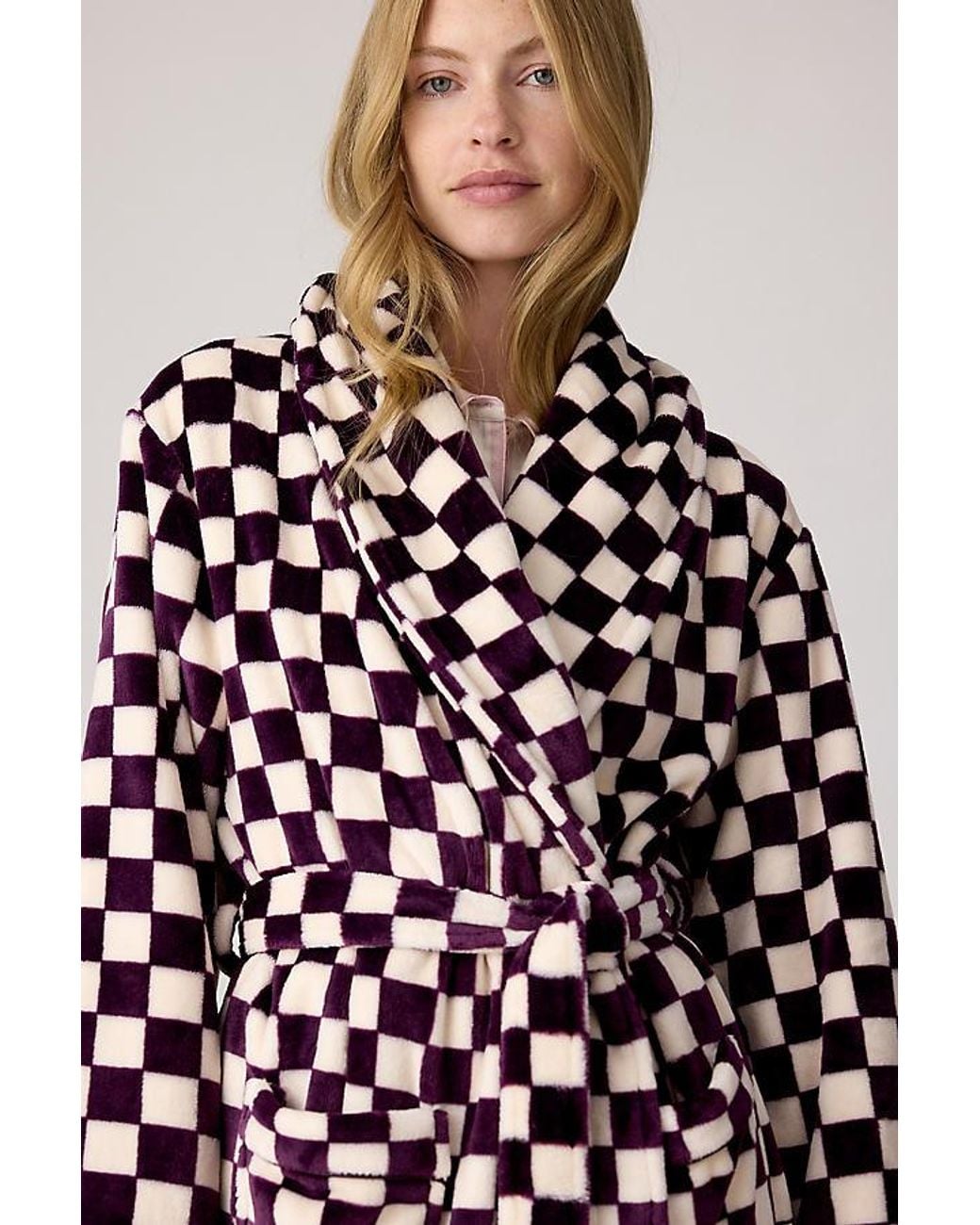 Chelsea Peers White Fleece Checkerboard Dressing Gown