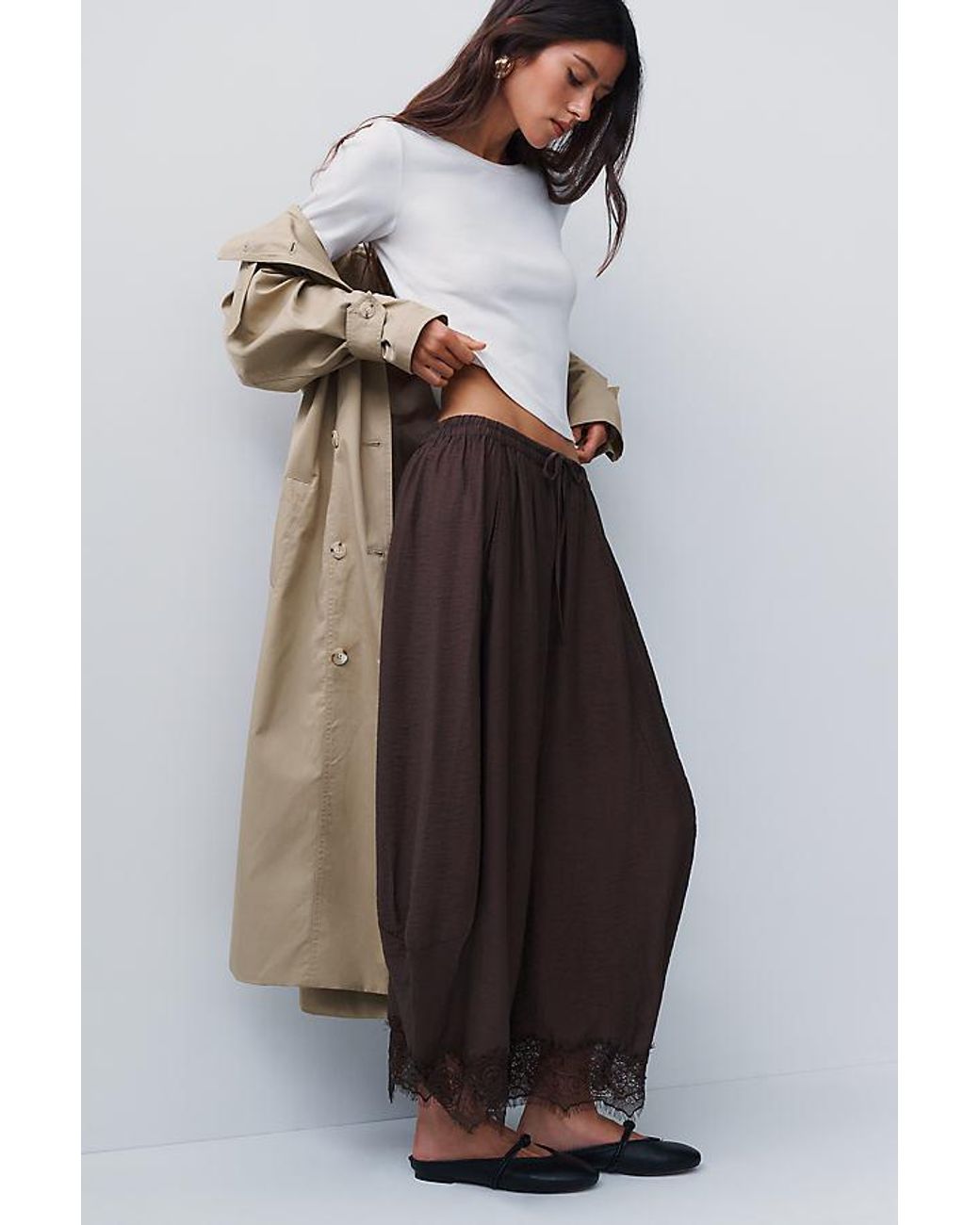 By Anthropologie White Reverie Cropped Lace-Hem Trousers