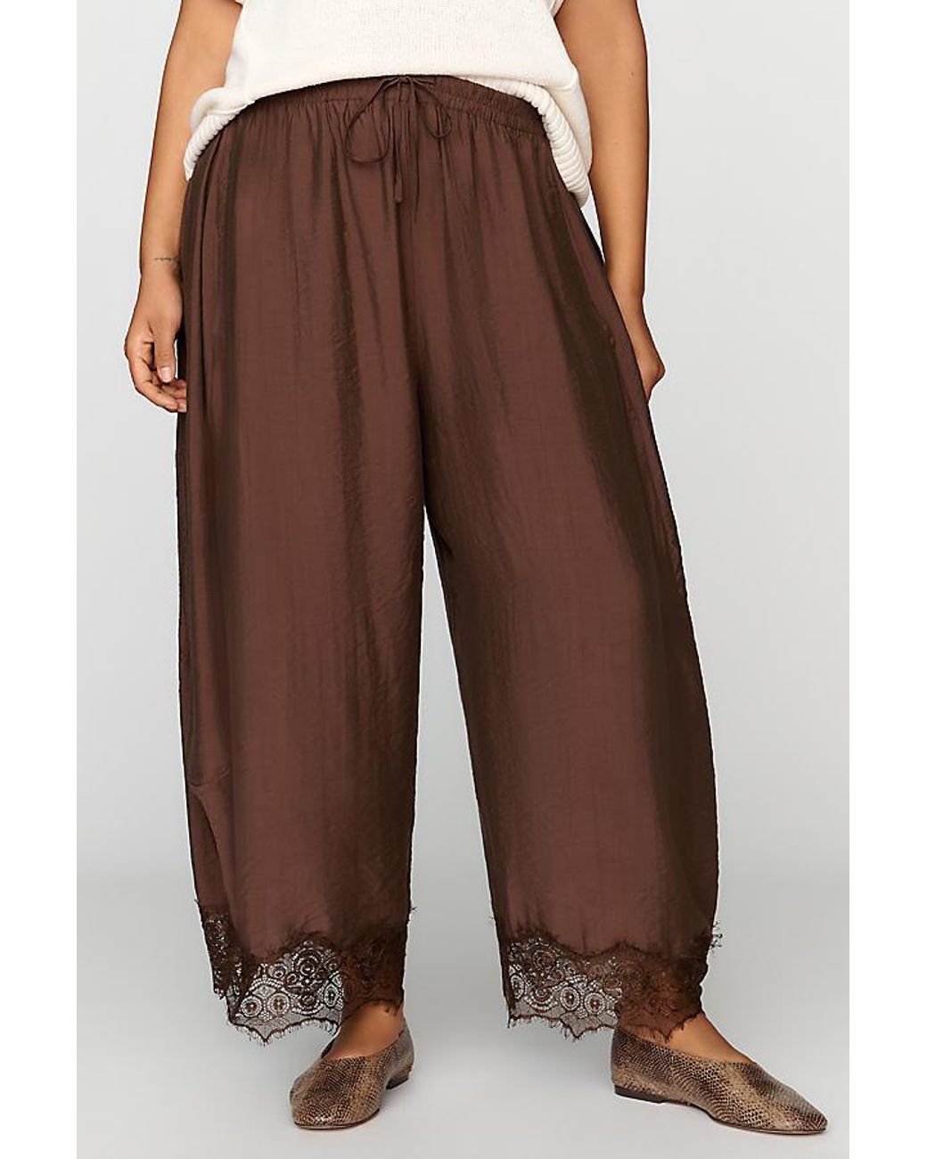By Anthropologie White Reverie Cropped Lace-Hem Trousers