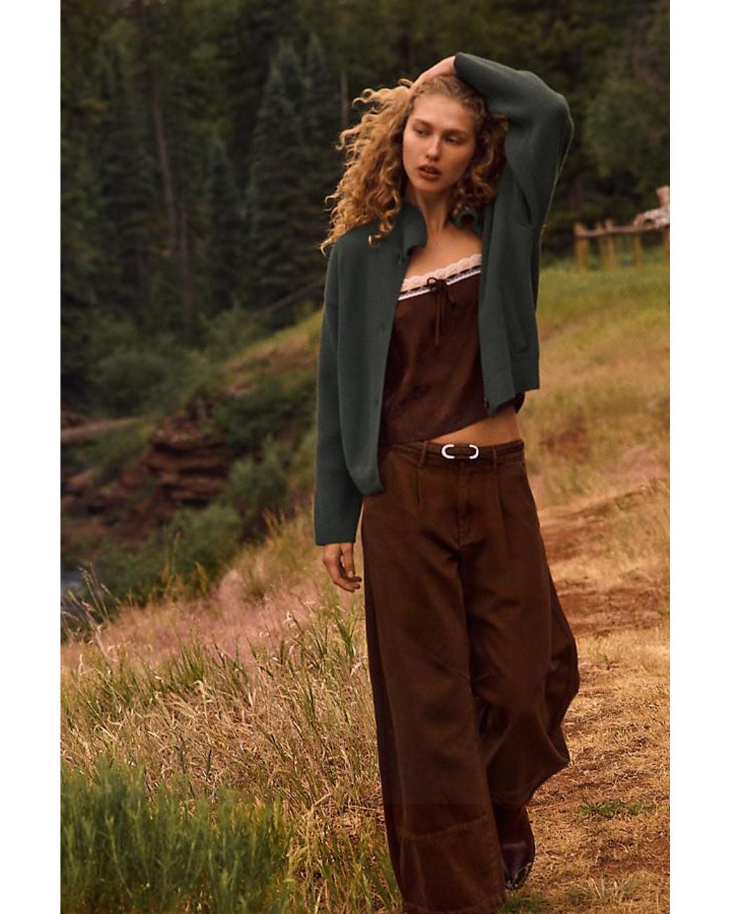 Pilcro Blue Elmira Mid-Rise Pleated Bow Barrel Jeans