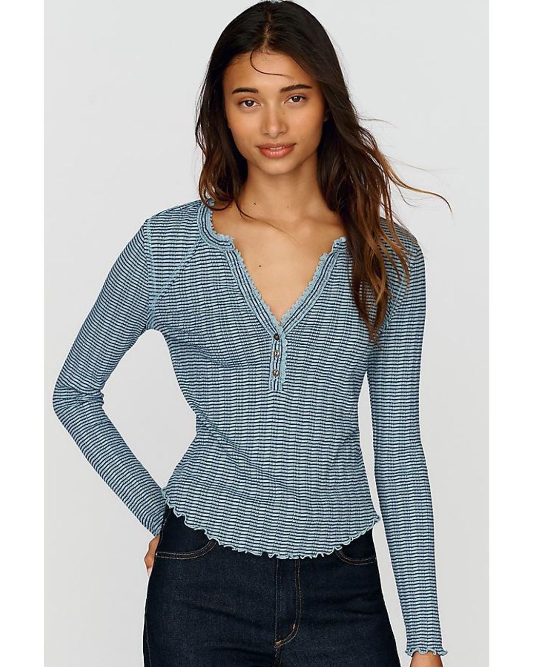 Pilcro Gray Long-Sleeve Ruffled Lace-Trim Top