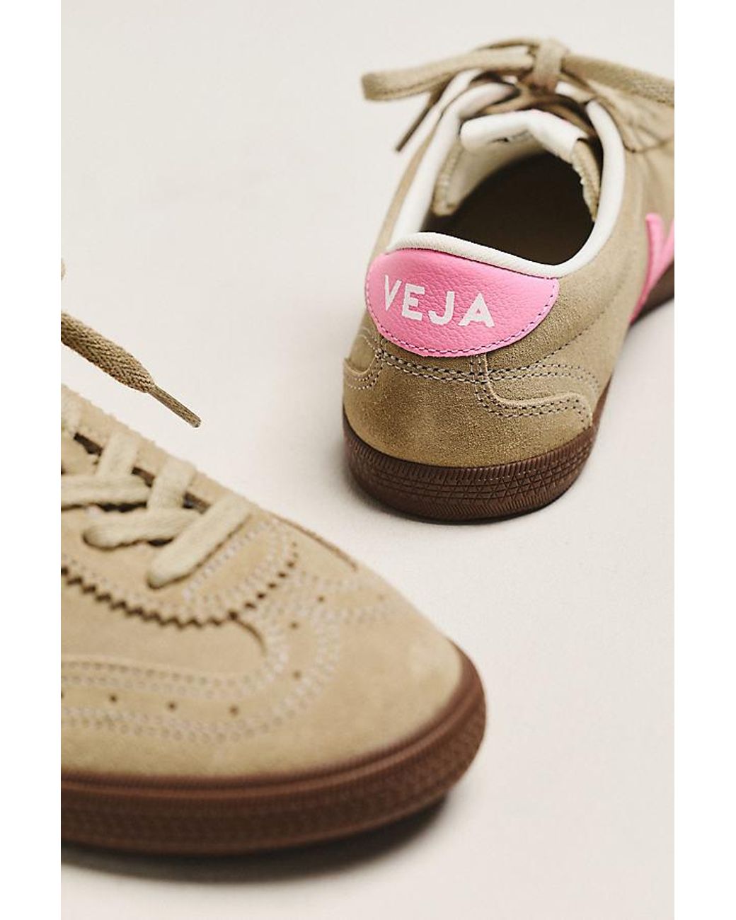 Veja Natural Volley Trainers