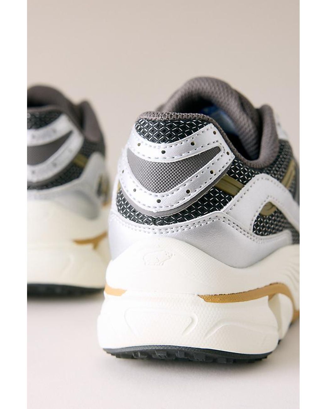 Karhu Metallic Super Fulcrum Trainers