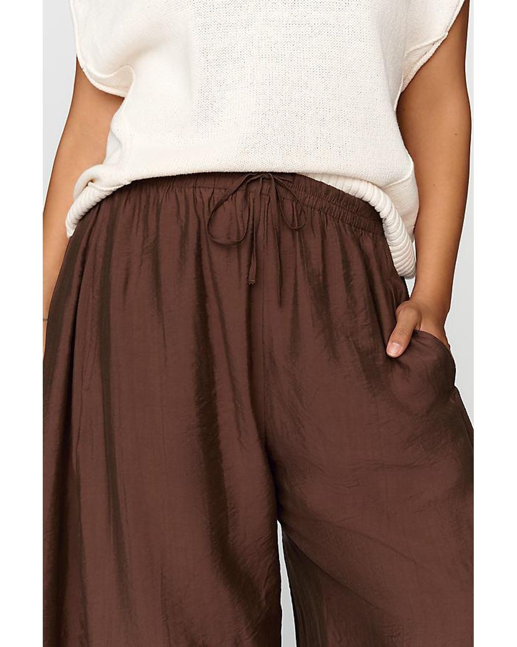 By Anthropologie White Reverie Cropped Lace-Hem Trousers