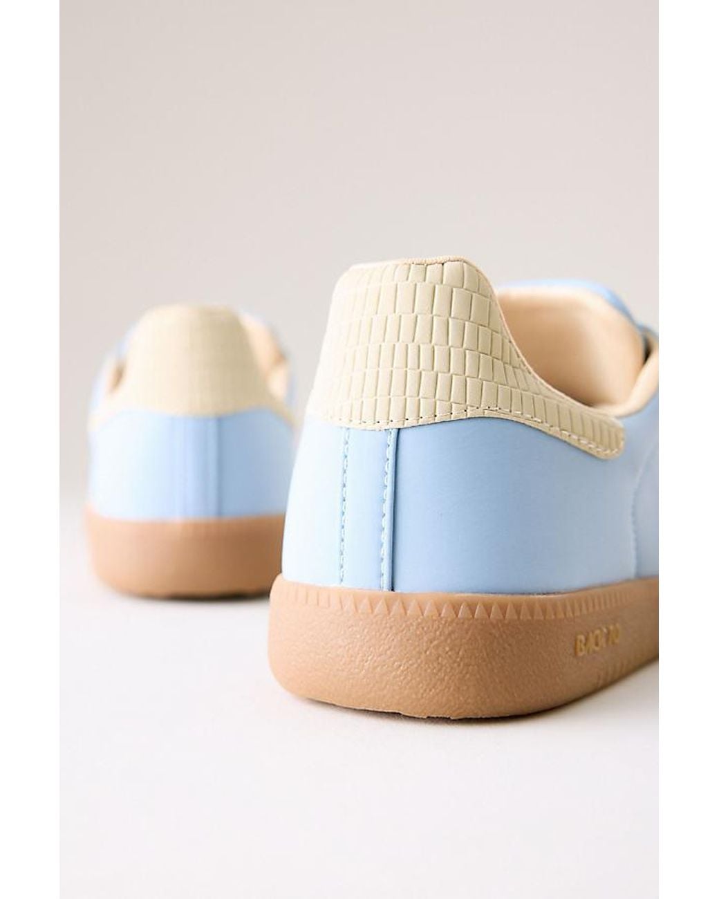 Back 70 Blue Ghost Trainers