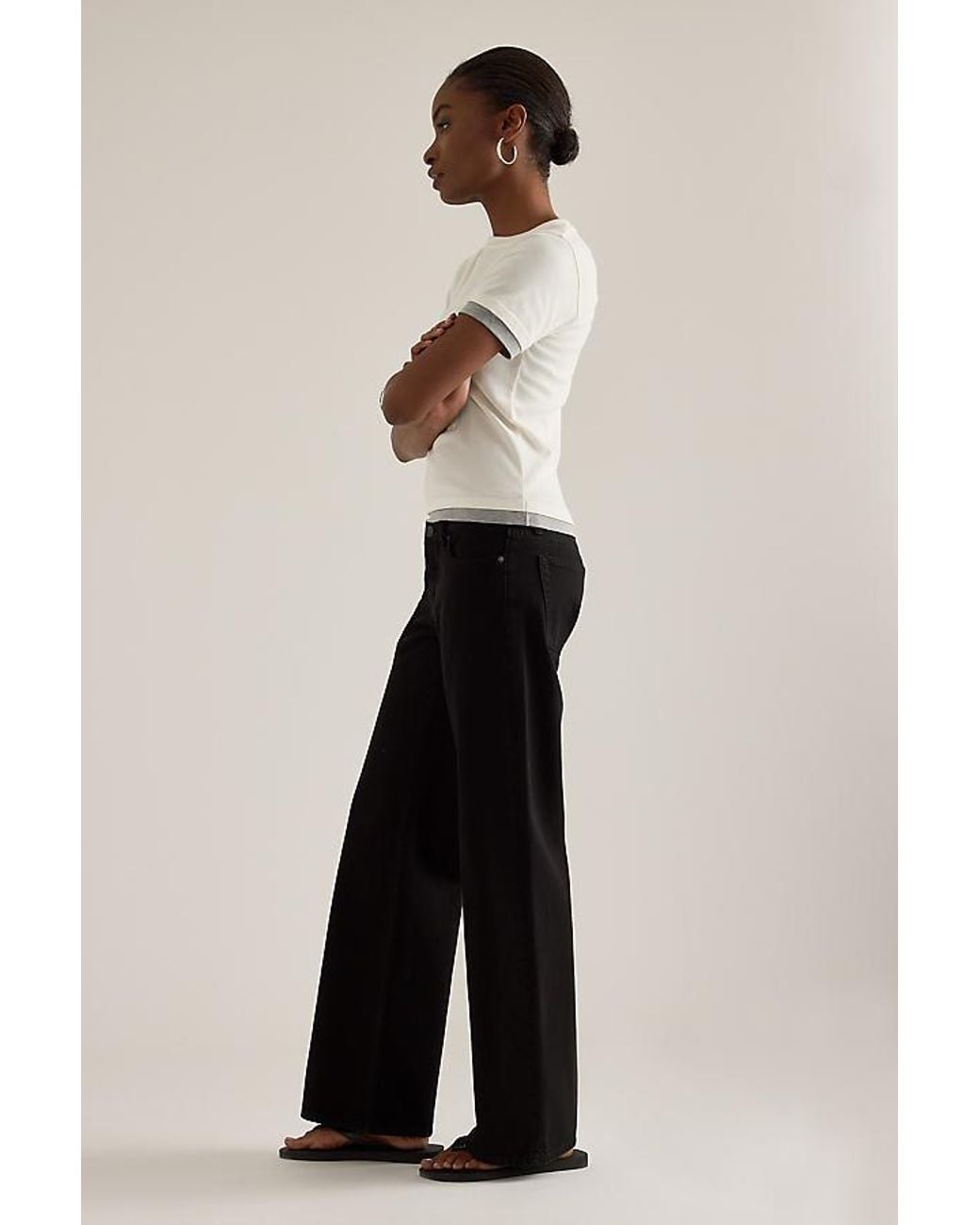 FRAME Natural The Low-Rise Wide-Leg Jeans