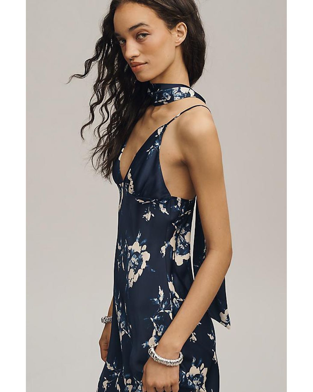 Maeve Printed V-Neck A-Line Midi Dress in Grey | Lyst UK