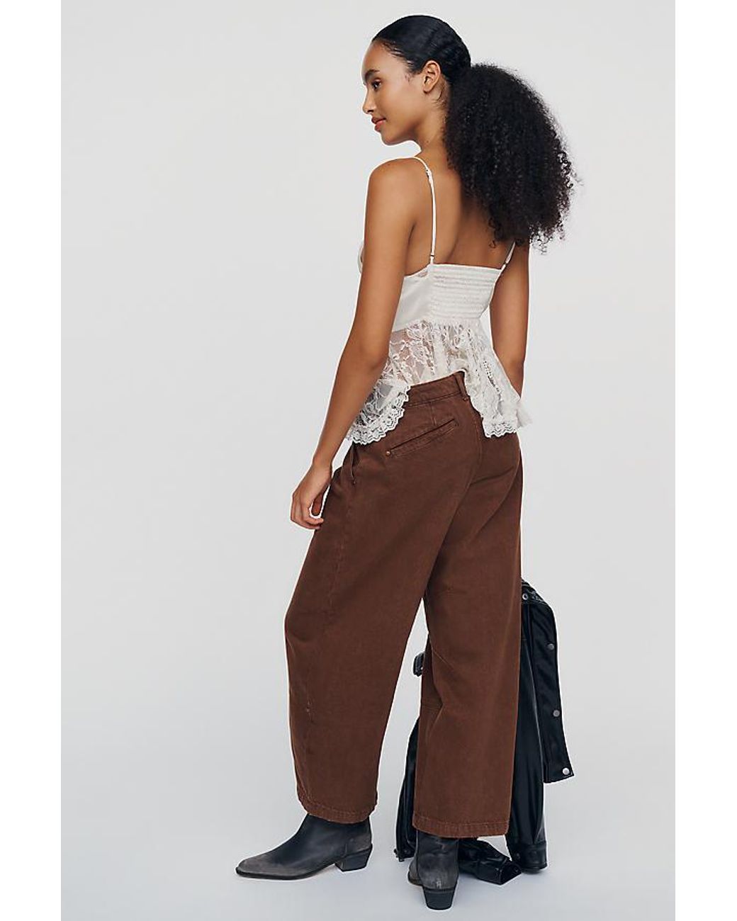 Pilcro Blue Elmira Mid-Rise Pleated Bow Barrel Jeans