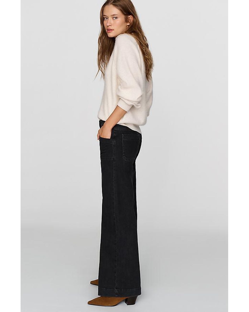 Pilcro White Nico Mid-Rise Flare Jeans