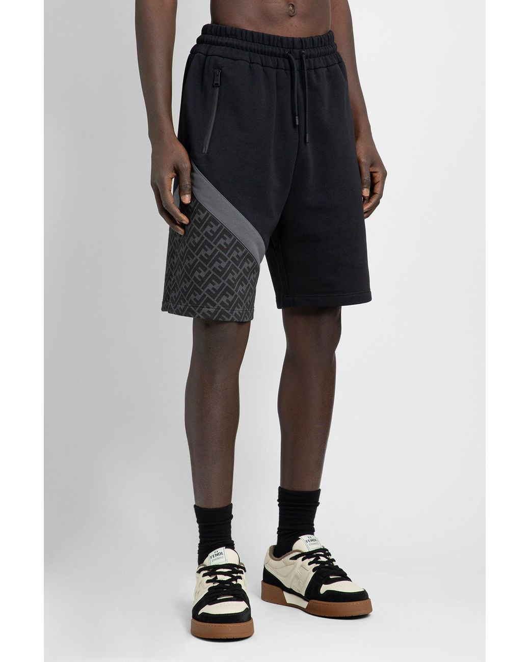 Fendi Shorts in Black for Men Lyst UK