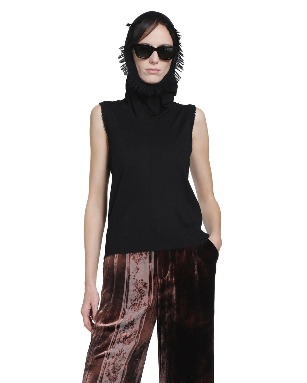 YA YI Black Runa Wool Vest