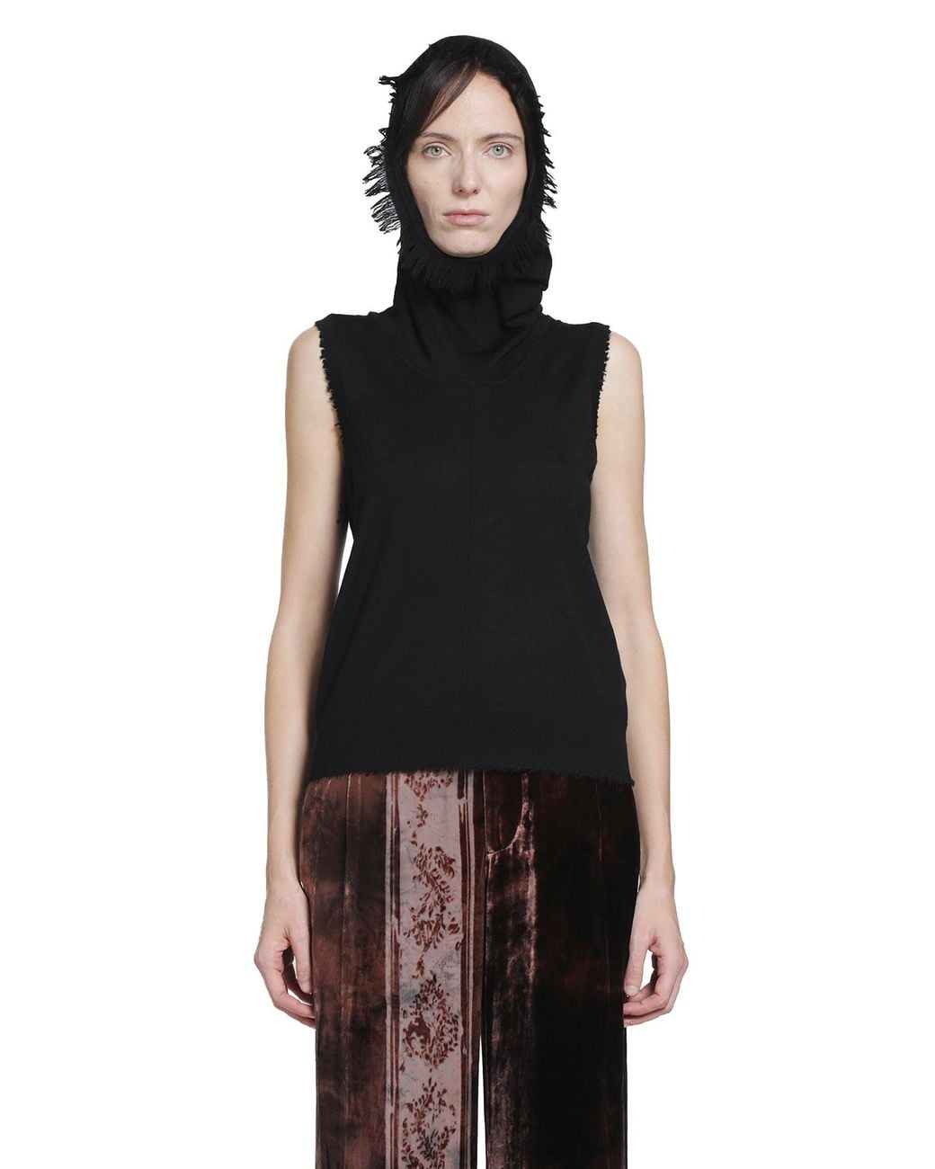 YA YI Black Runa Wool Vest