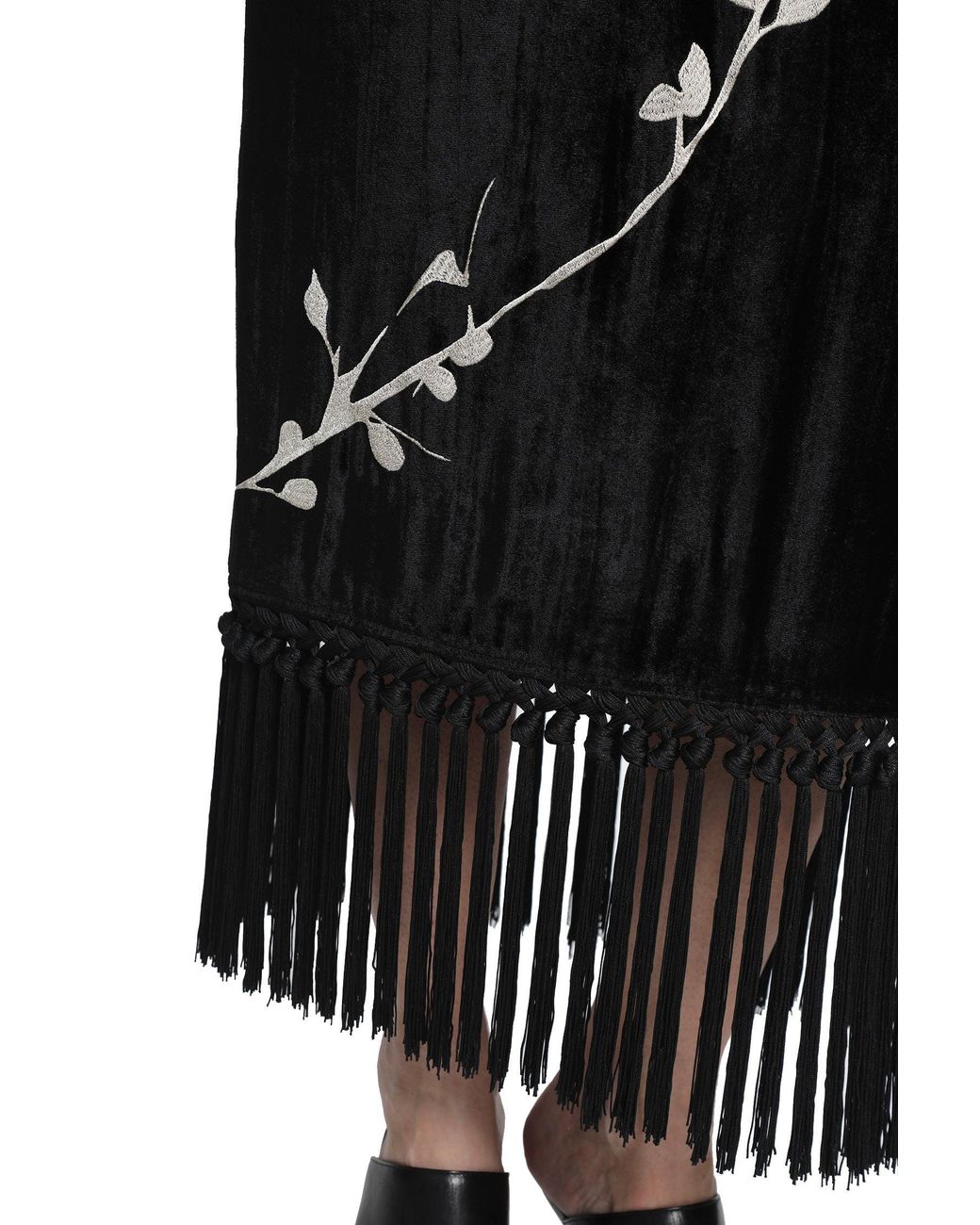 YA YI Black Bodhi Embroidery Skirt