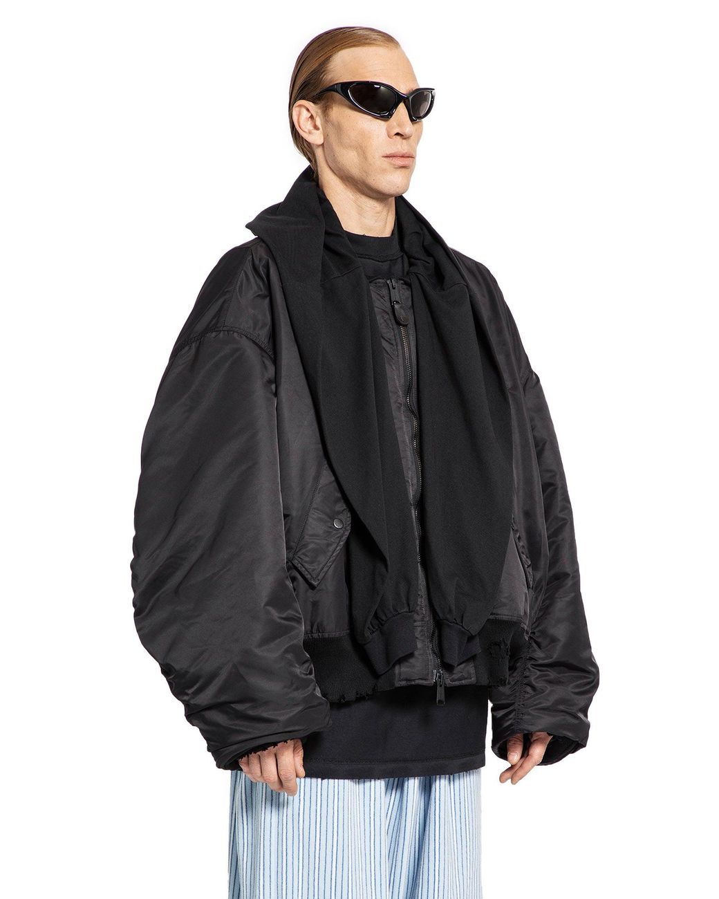 balenciaga-Black-Jackets.jpeg balenciaga-Black-Jackets.jpeg