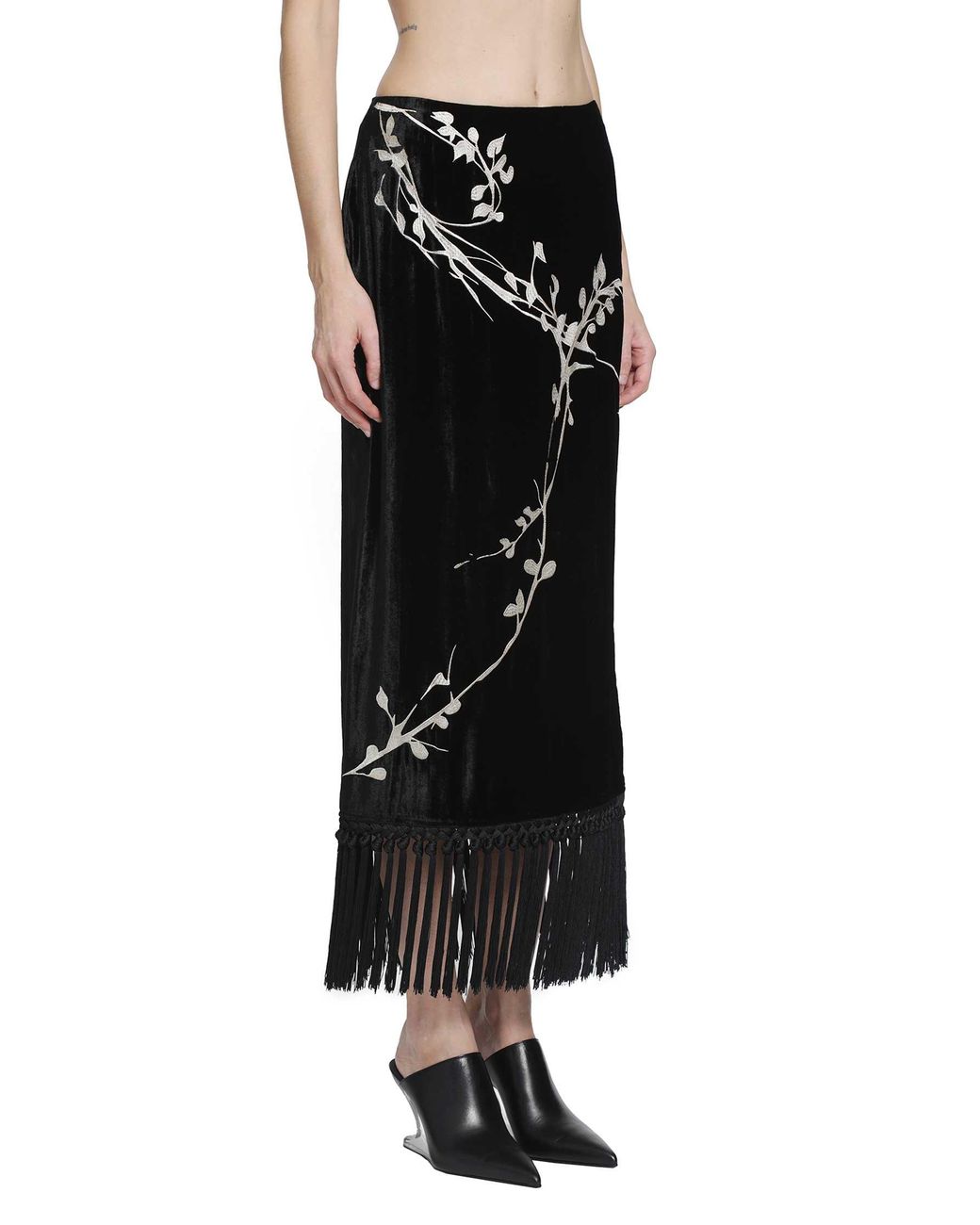 YA YI Black Bodhi Embroidery Skirt