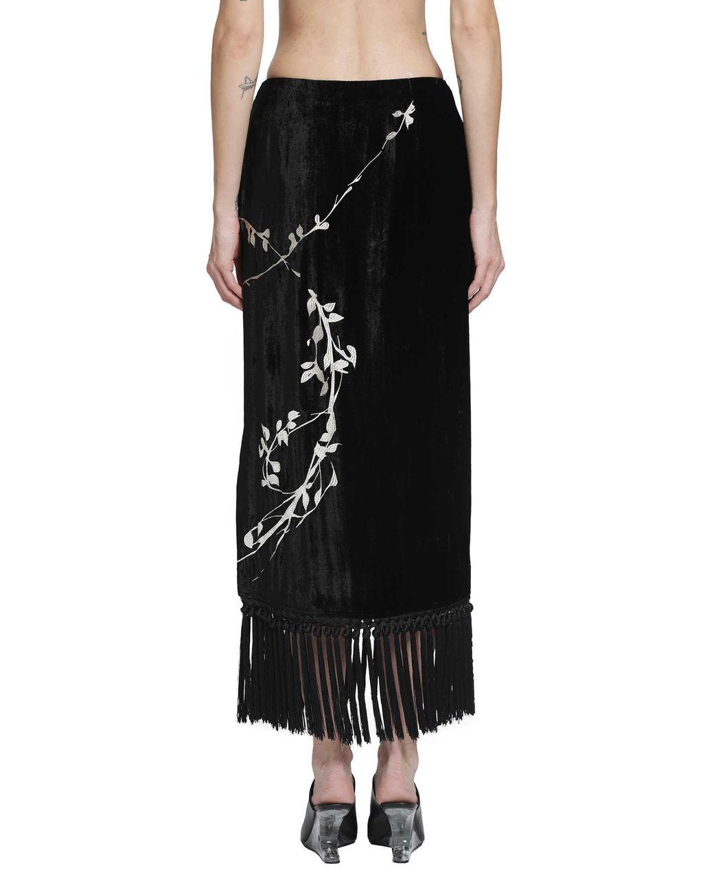 YA YI Black Bodhi Embroidery Skirt