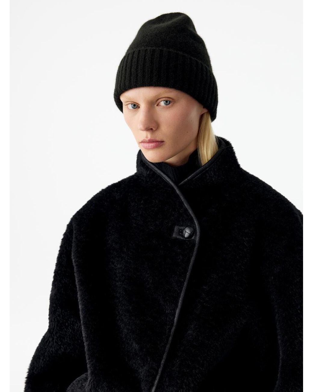 ARKET Black Cashmere Beanie