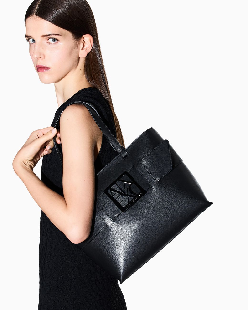 ARMANI EXCHANGE Black Structured Tote Bag With Front Logo And Double Handles