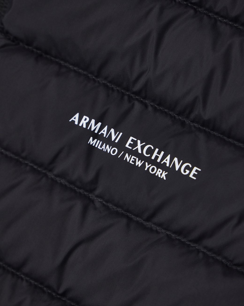 ARMANI EXCHANGE Blue Quilted Full-Zip Down Vest With A High Collar Essential for men