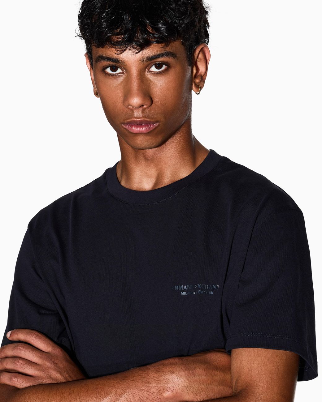ARMANI EXCHANGE Blue Regular Fit Cotton T-Shirt With A Chest Logo Essential for men