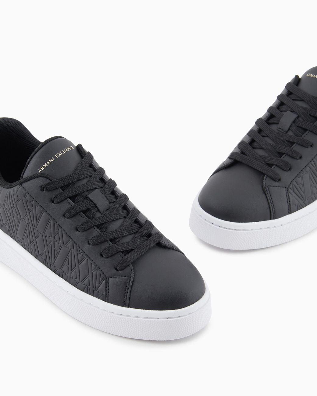 ARMANI EXCHANGE Blue Low-Top Sneakers With Embossed Pattern And Contrast Heel