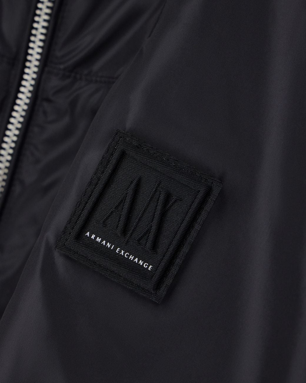 ARMANI EXCHANGE Blue Hooded Nylon Windbreaker Icon With A Zip And Logo Patch for men
