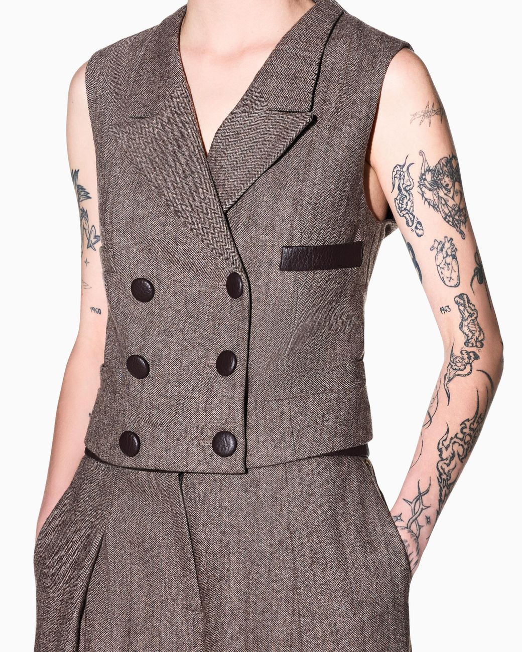 ARMANI EXCHANGE Brown Regular Fit Waistcoat
