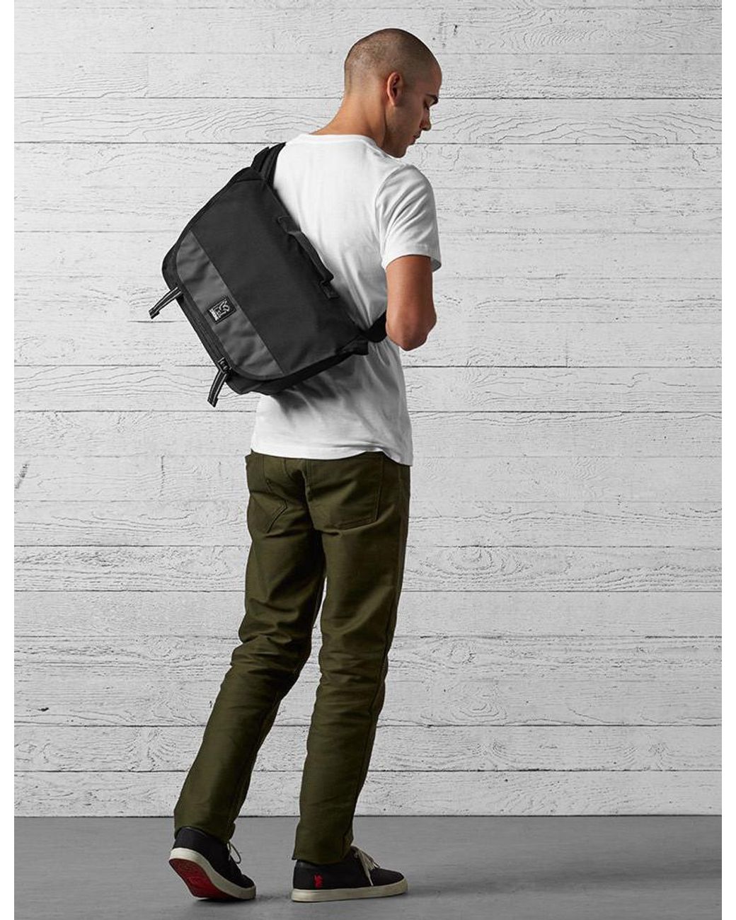 Chrome Industries Black Buran Ii Messenger Bag for men