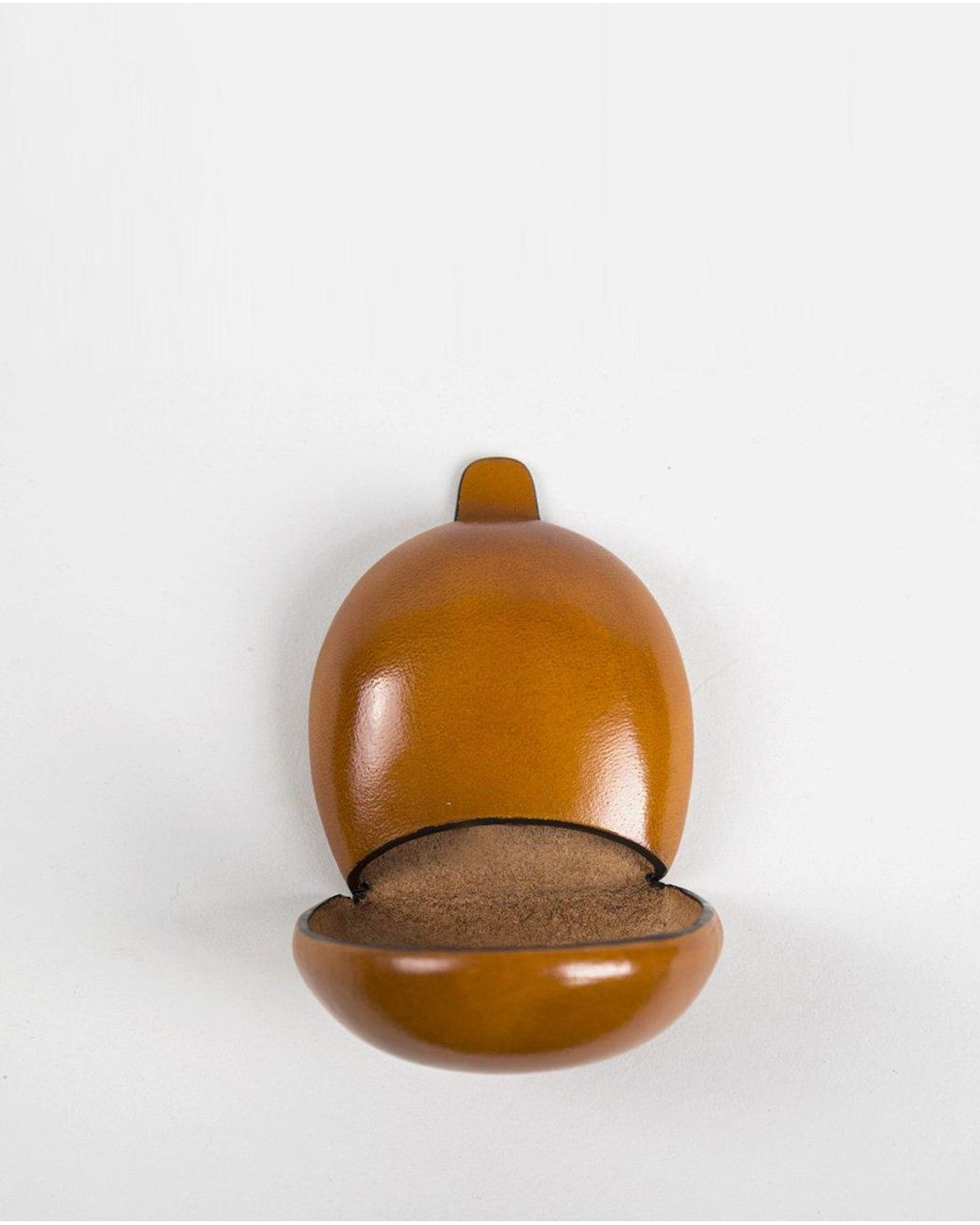 Il Bussetto Brown Dome Coin Case (Leather) for men