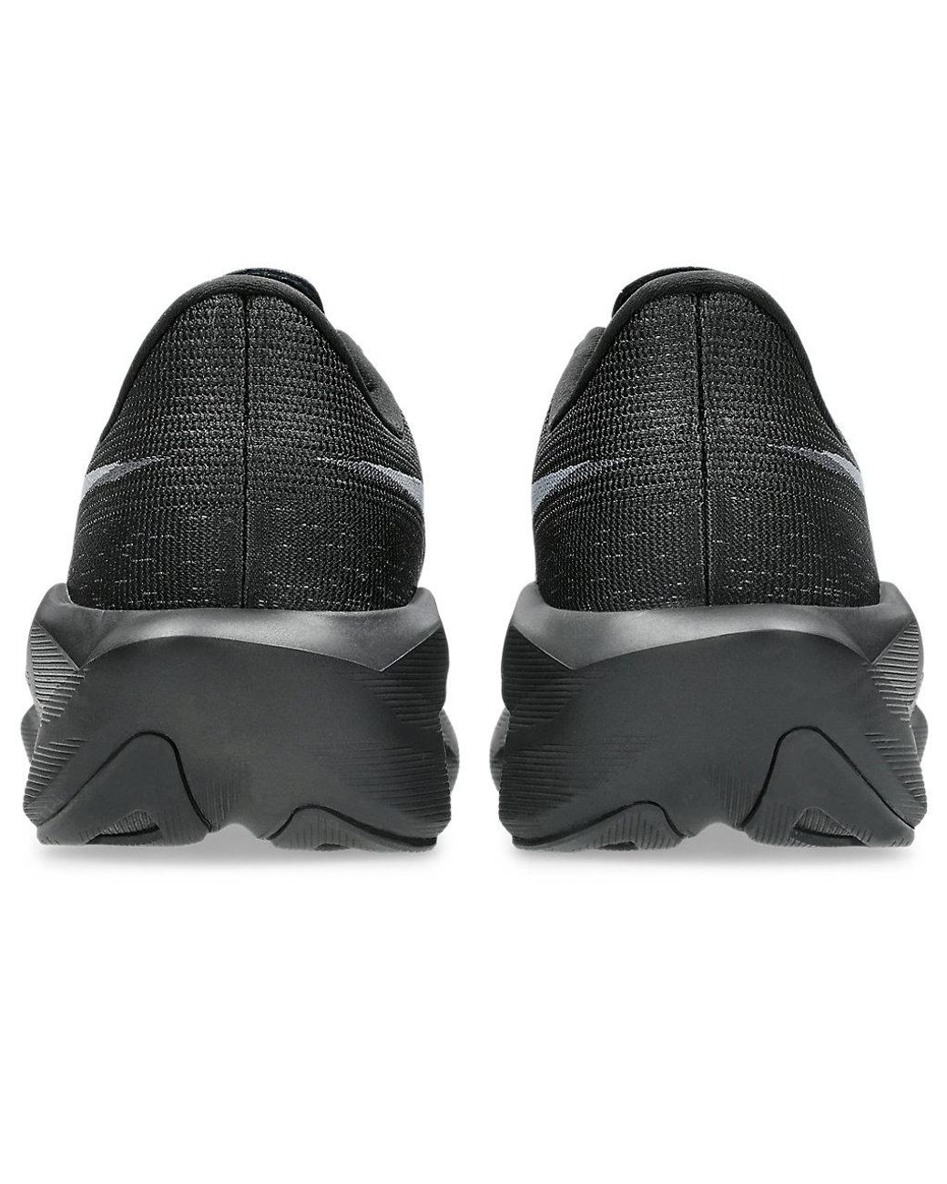 Asics Black Novablast 6