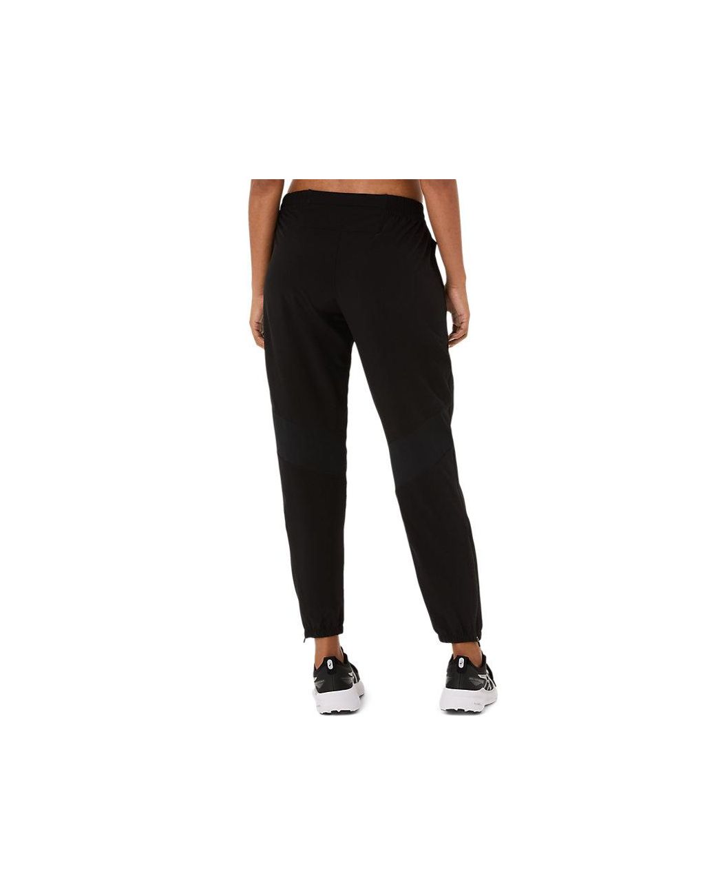 Asics Core Woven Pant in het Black