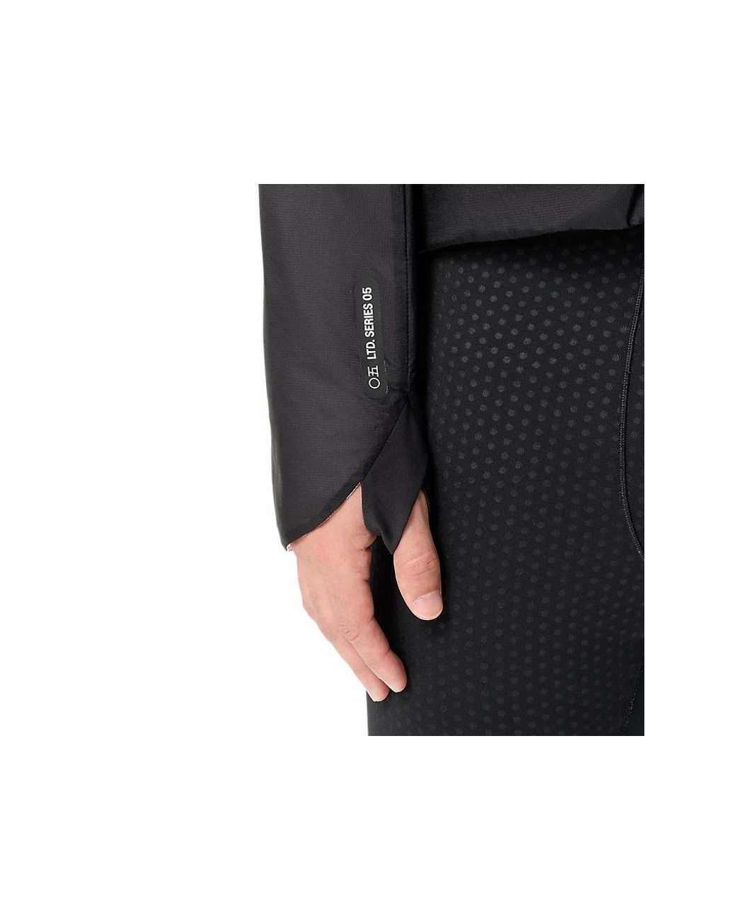Asics Black Limited Series Road Insulate Jacket for men