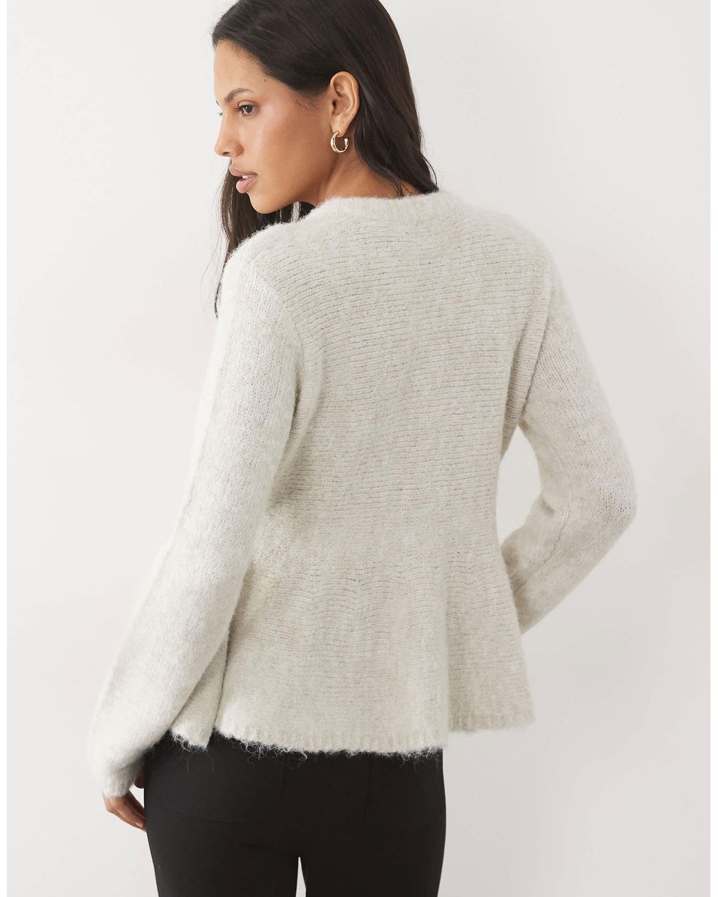Object White Strickjacke mit schößchen