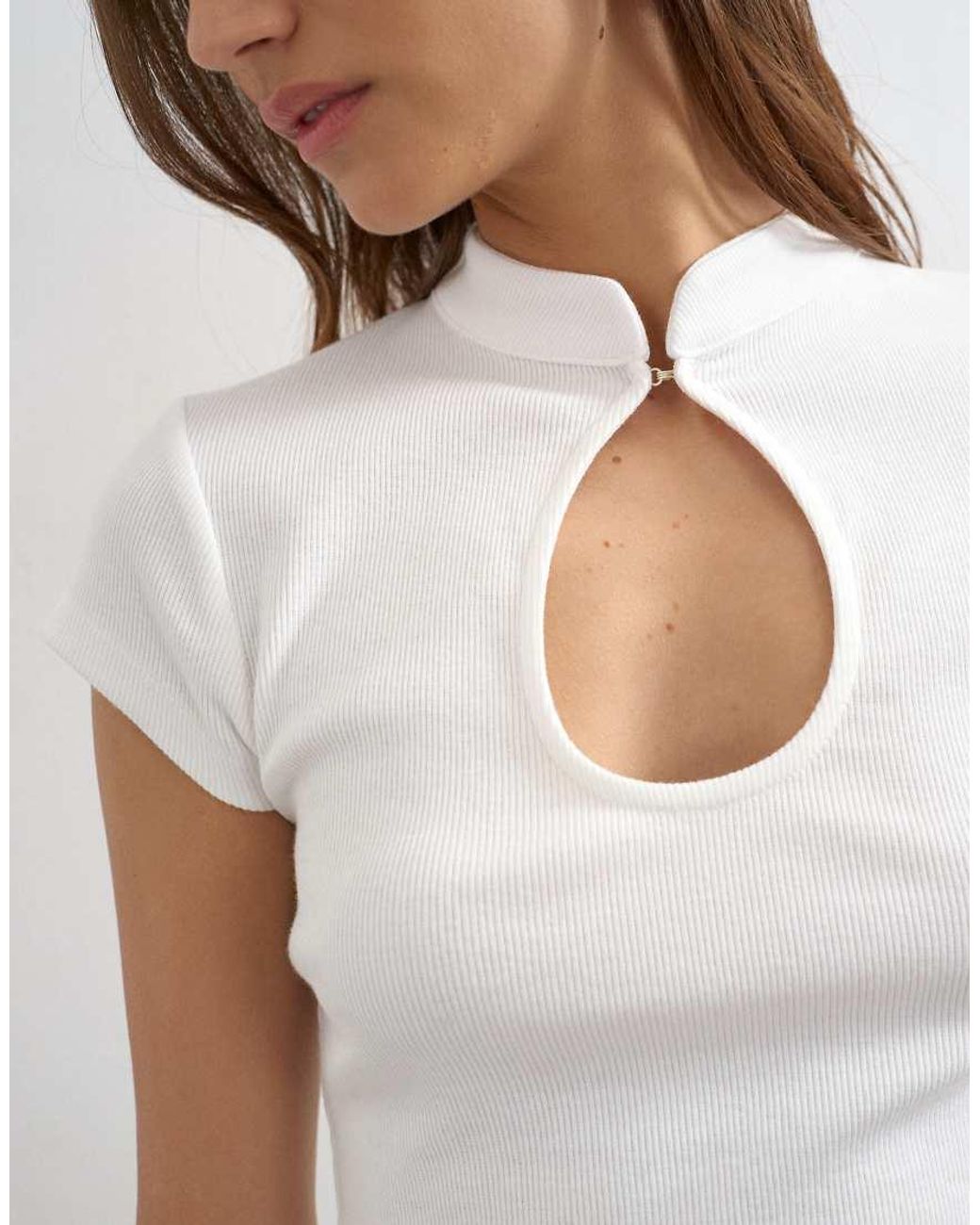 TOPSHOP White Ribbed Key Hole Top