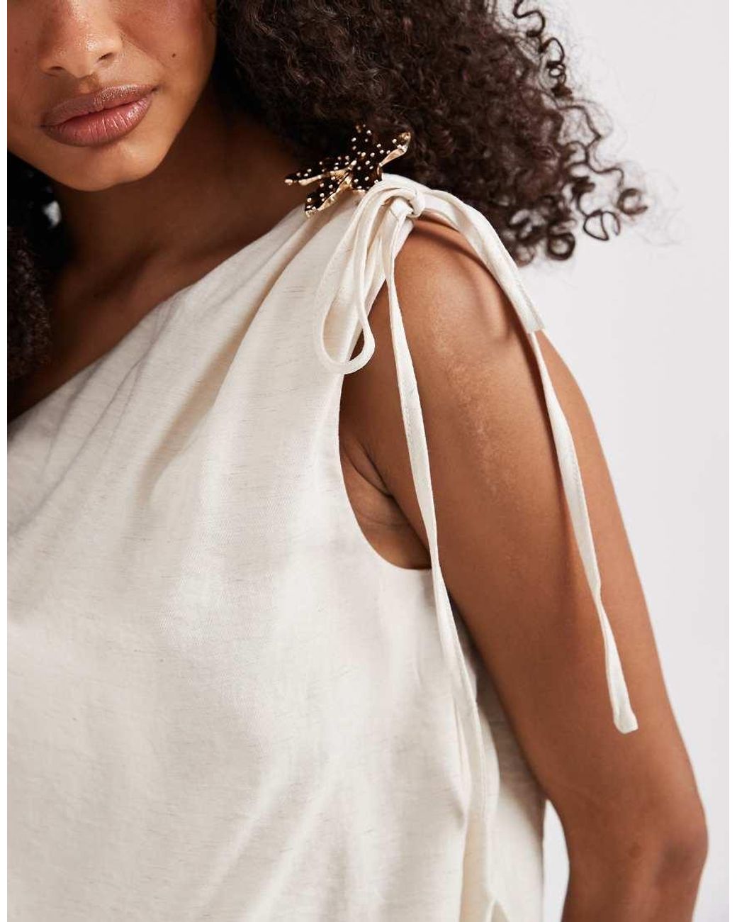 Vero Moda White One Shoulder Bubble Hem Top Co-Ord With Broche Detail