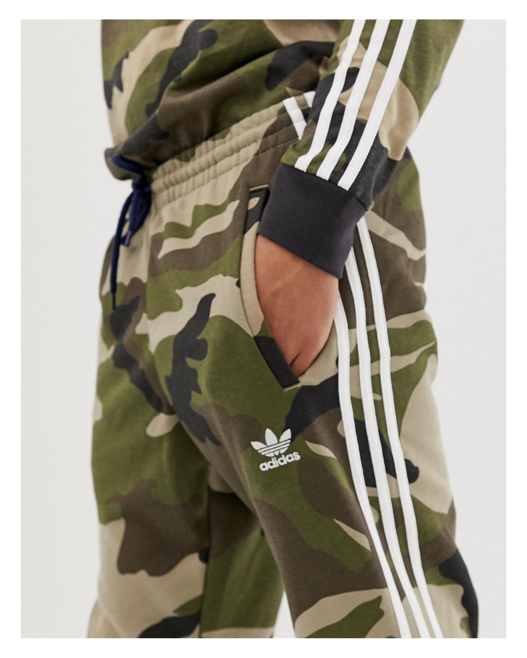 adidas Originals Baumwolle – Jogginghose mit Military-Muster – DV2052 in  Grün für Herren | Lyst AT